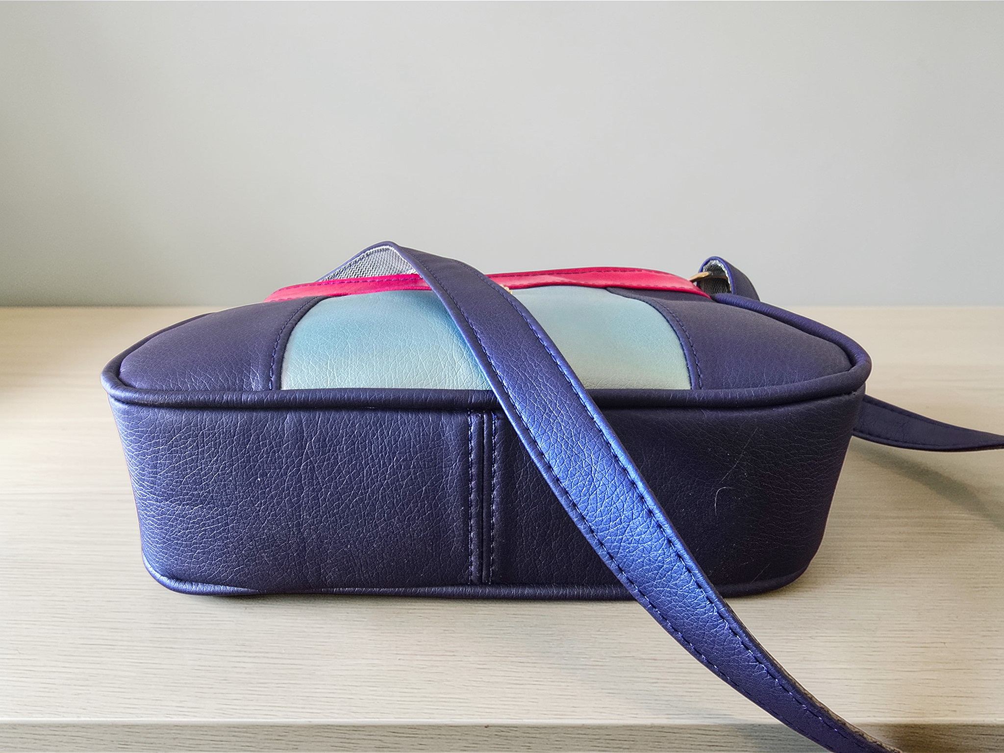 Torebka crossbody "Berry Night" - obrazek 3