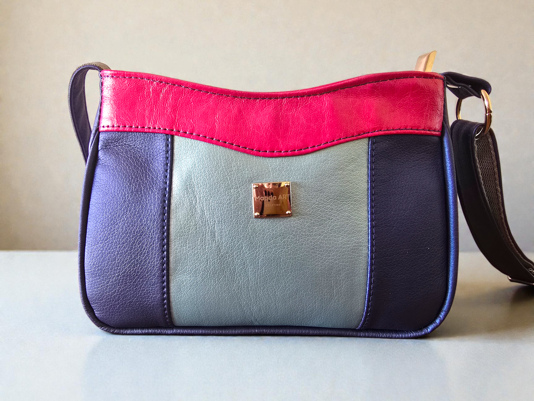 Torebka crossbody "Berry Night"